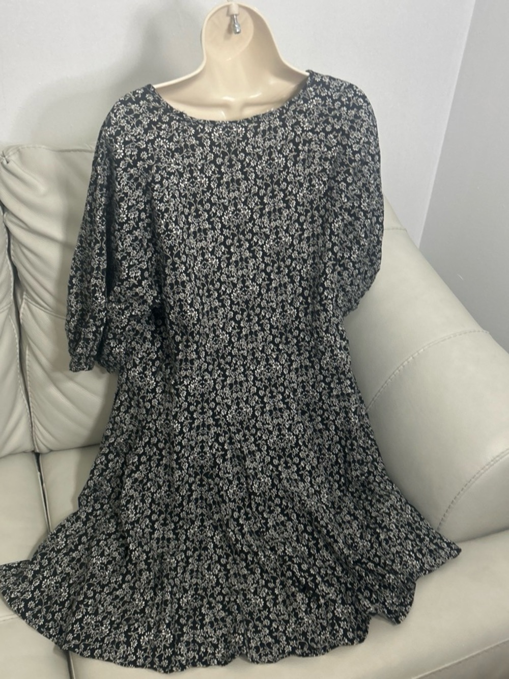 Universal Thread Black Floral V-Neck Mini Dress - Picture 2 of 2